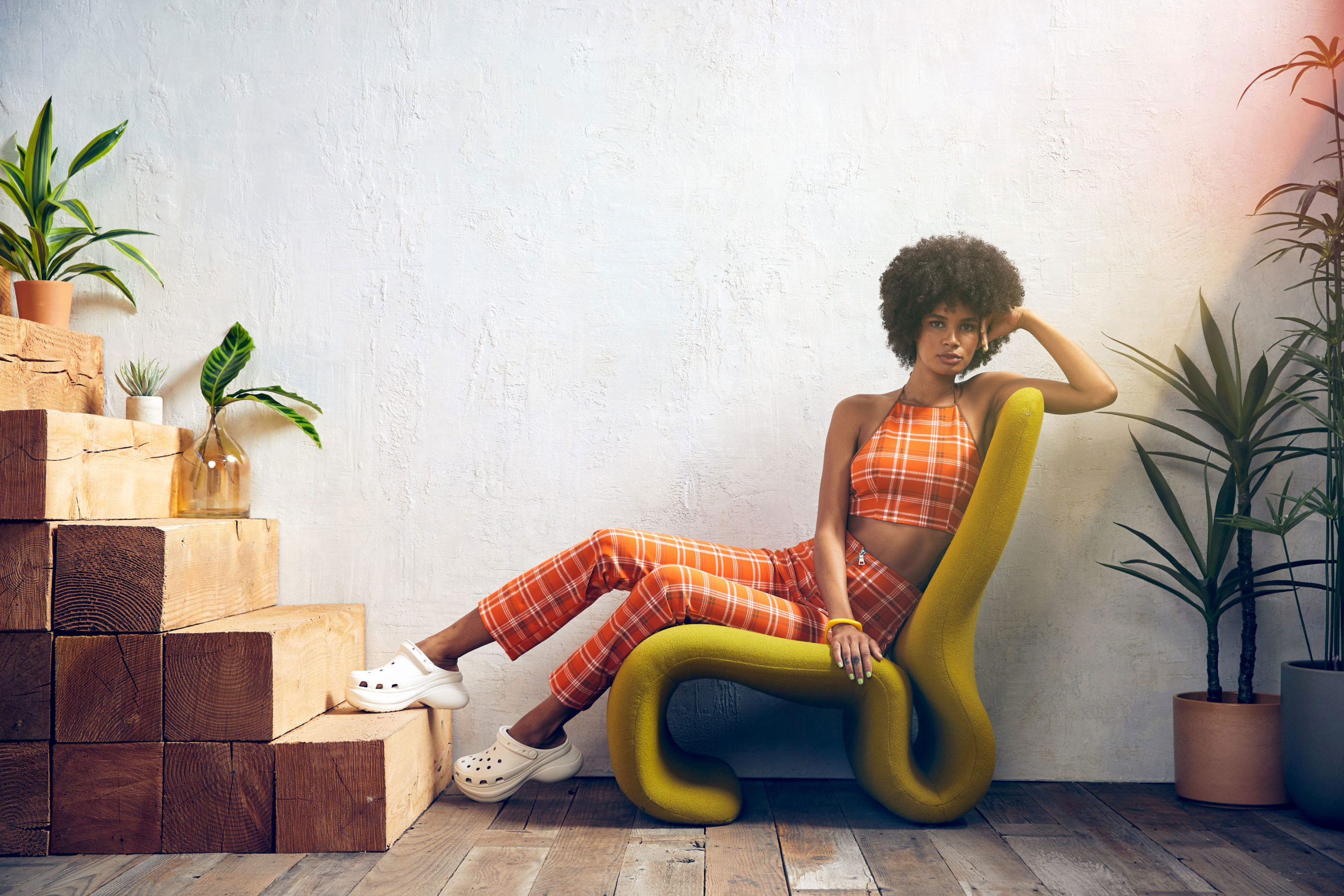 206302_100_Crocs_Classic_BAE_Clog_SS20_OF_Early_0103